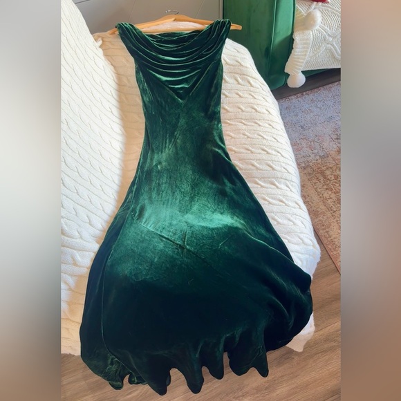 Reformation Elvie Velvet Dress In Forest, brand new, never worn, no flaws. - Picture 13 of 16
